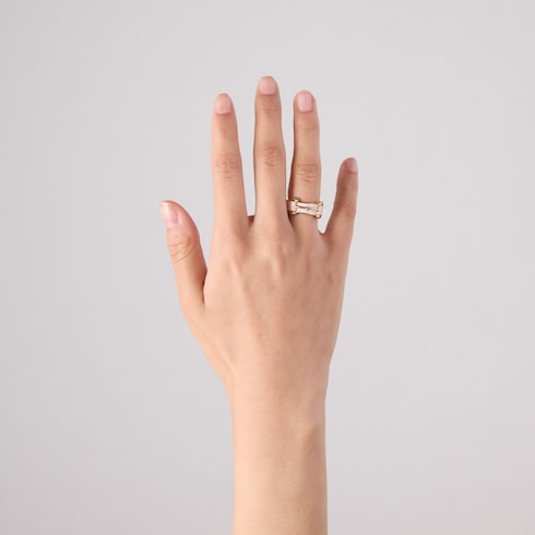 Ring mit Horsebit und Emaille