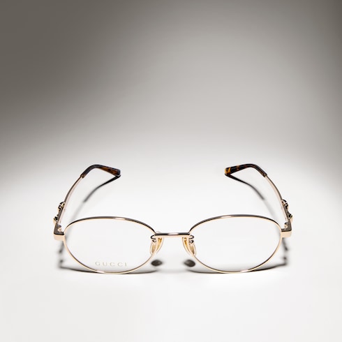 Specialized-fit round optical frame