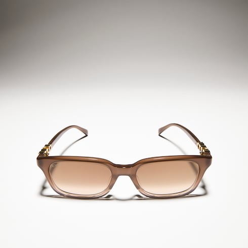 Sonnenbrille mit rechteckigem Rahmen