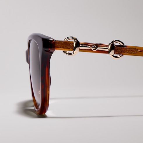 Low nose bridge fit round sunglasses