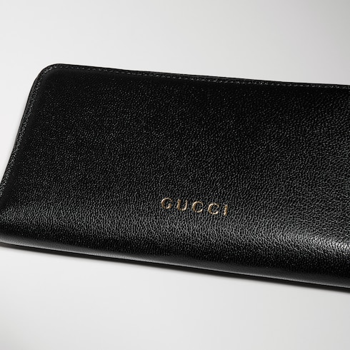 Brieftasche mit Rundumreißverschluss und Gucci Schriftzug