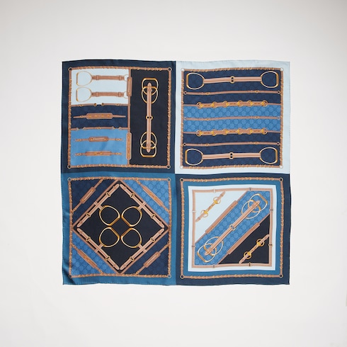 Printed silk twill jacquard carré