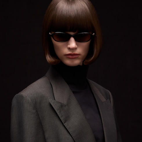 Oval-frame sunglasses