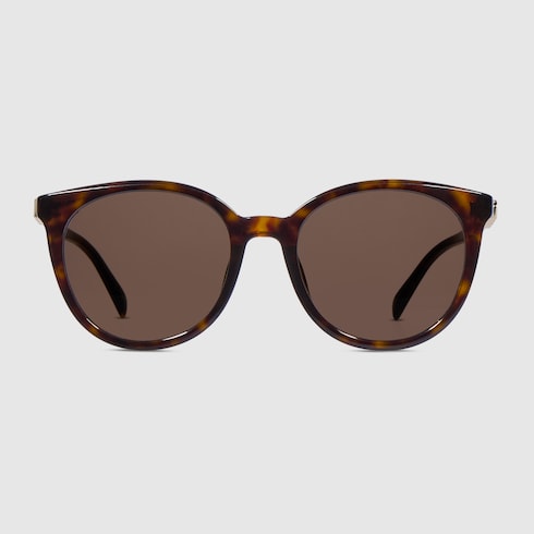 Low nose bridge fit round sunglasses in brown tortoiseshell