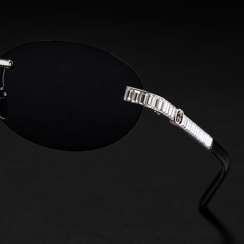 Oval-frame sunglasses