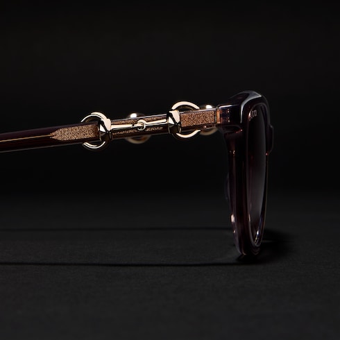 Low nose bridge fit sunglasses