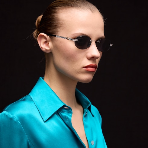 Gafas de sol con montura ovalada
