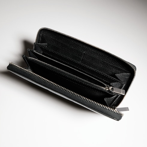 Web Trademark zip around wallet