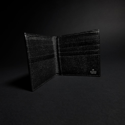 Bi-fold wallet with Web card slots
