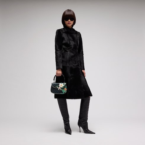 【希少・美品】GUCCI グッチ プリンスタウン ビー　刺繍 星蜂 黒 37 Gucci x 安藤七宝店〔グッチ バンブー 1947〕日本限定 スモールバッグ