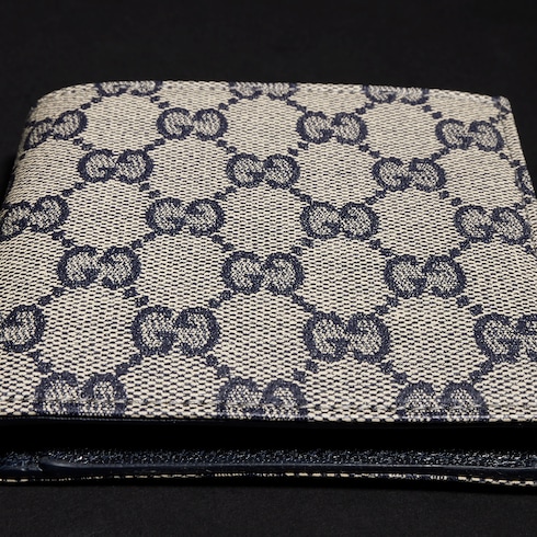 Gucci Essence Classic coin wallet
