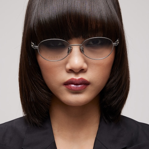Specialized-fit round optical frame