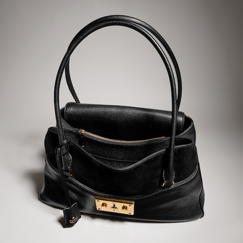 Large tote bag with lock