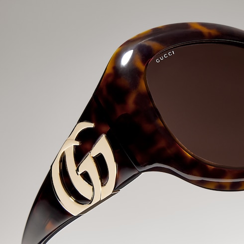 Sonnenbrille mit rundem Rahmen