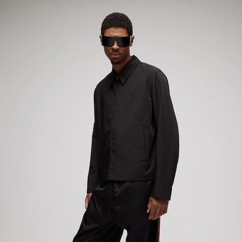 Stretch Polyesterjacke mit Reißverschluss und Stickerei