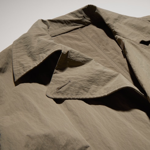 Trench en nylon mat lavé