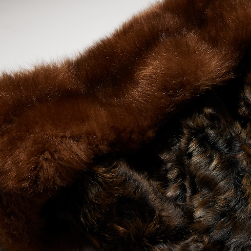 Mantella in shearling