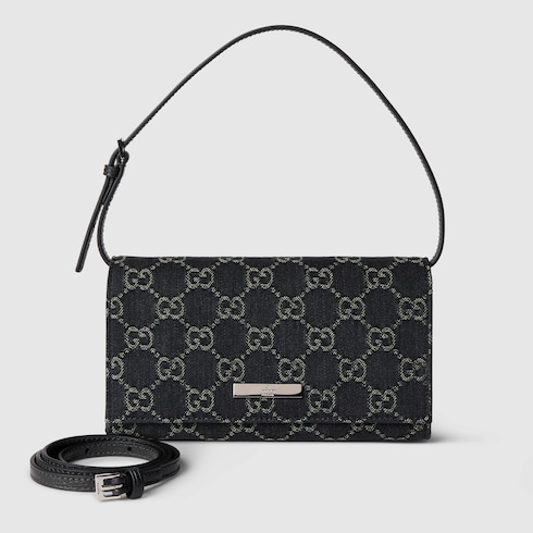 ストラップ & GUCCI プラーク付き スモール ポーチ ・ブラック GG
