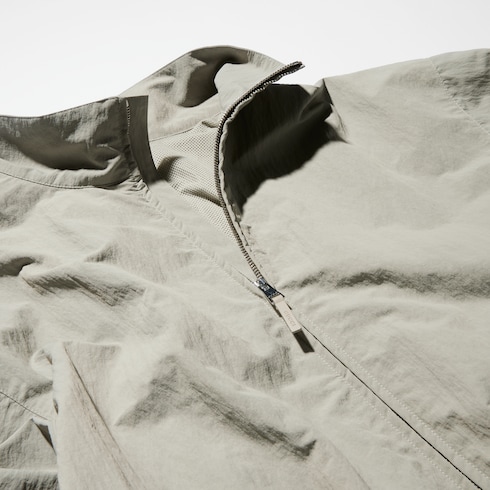 Giacca con zip in faille di nylon froissé con ricamo