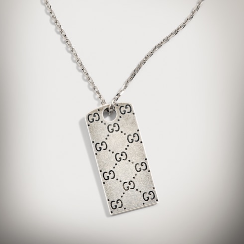 Collier à pendentif avec étiquette Gucci Signature