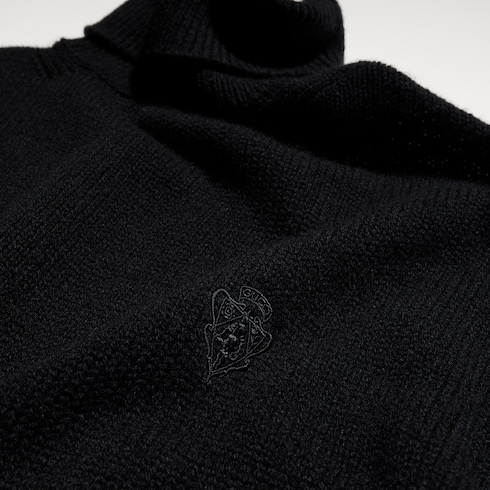 Col roulé en maille de cachemire avec broderie
