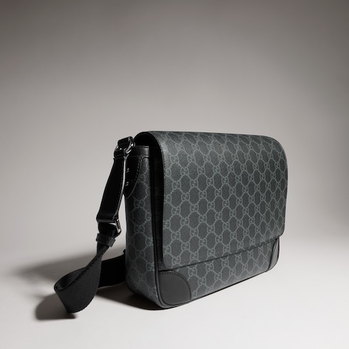 GG Emblem medium crossbody bag