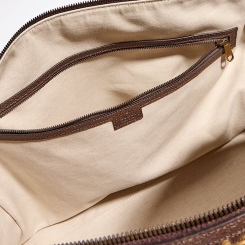 الحقيبة القماشية متوسطة الحجم من Gucci Savoy