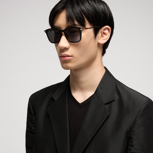 Low nose bridge fit square sunglasses