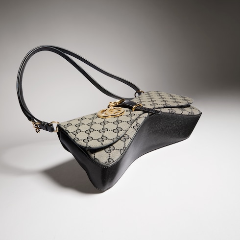 Bolso de hombro mediano con Detalle de Doble G