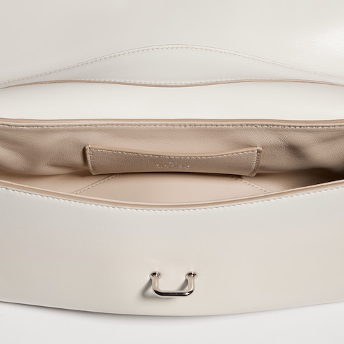 Bolso de hombro mediano con Detalle de Doble G