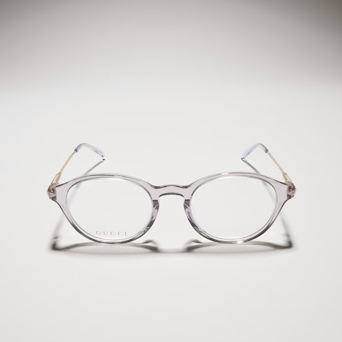Specialized-fit round optical frame