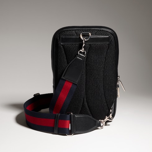 GG Black small slingbag