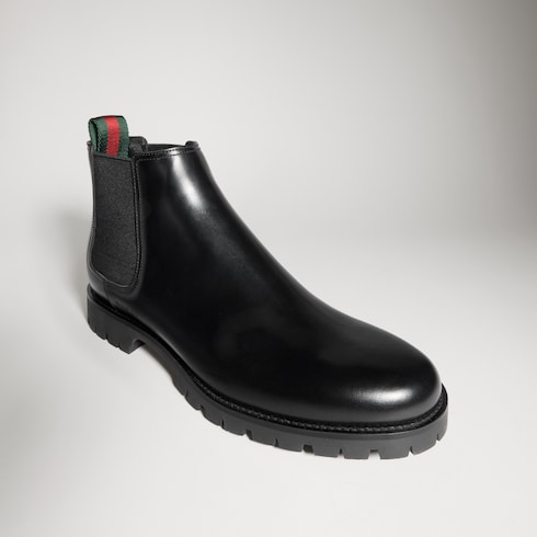 Stivaletto uomo con inserto elastico