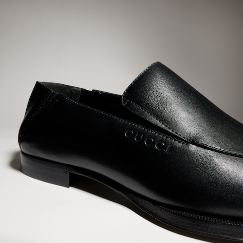 Men's loafer with embossed logo