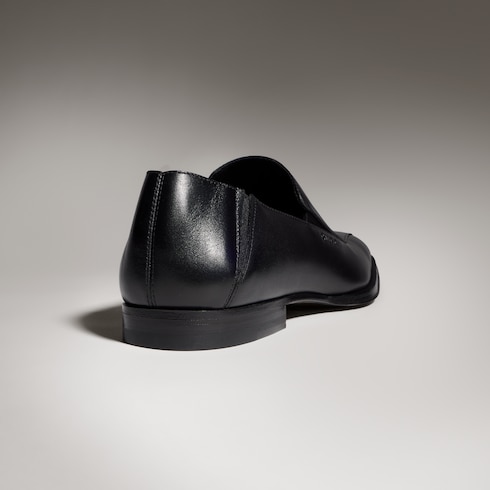 Mocassino uomo con logo in rilievo