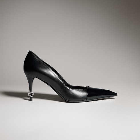 Women's pump with Interlocking G details