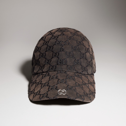 Embroidered cotton canvas baseball hat