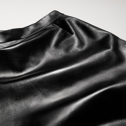 Minifalda de napa suave