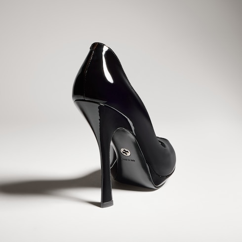 Damenpumps mit Plateausohle und Peeptoe