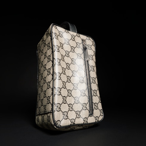 Gucci Essence Classic small toiletry case