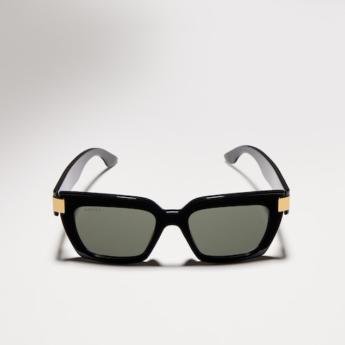 Cat eye sunglasses