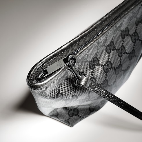 Kleine Pouch mit Riemen