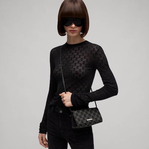 Kleine Pouch mit Riemen und Gucci Plakette
