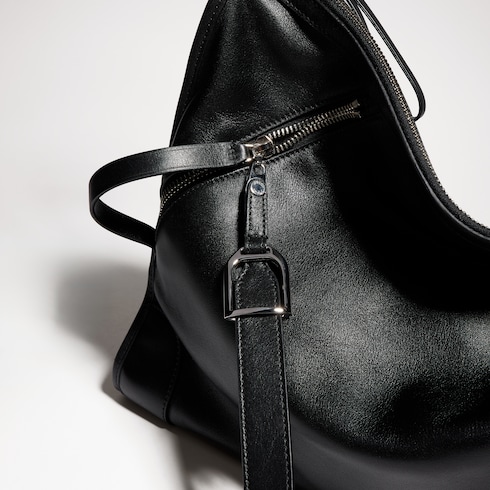 Small shoulder bag