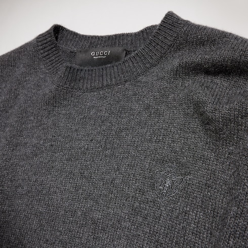 Maglione in cashmere lavorato a maglia senza cuciture