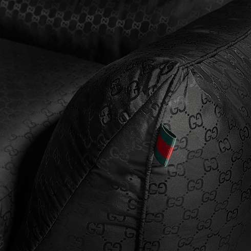 سرير صغير للحيوانات الأليفة
