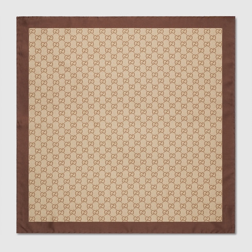 Carré en twill de soie imprimé
