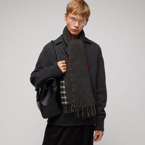 Reversible wool cashmere scarf