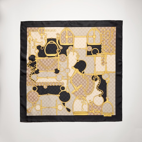 Printed silk twill carré in black and beige | GUCCI® US