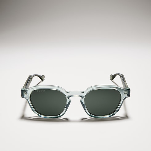 Gafas de sol con montura ovalada
